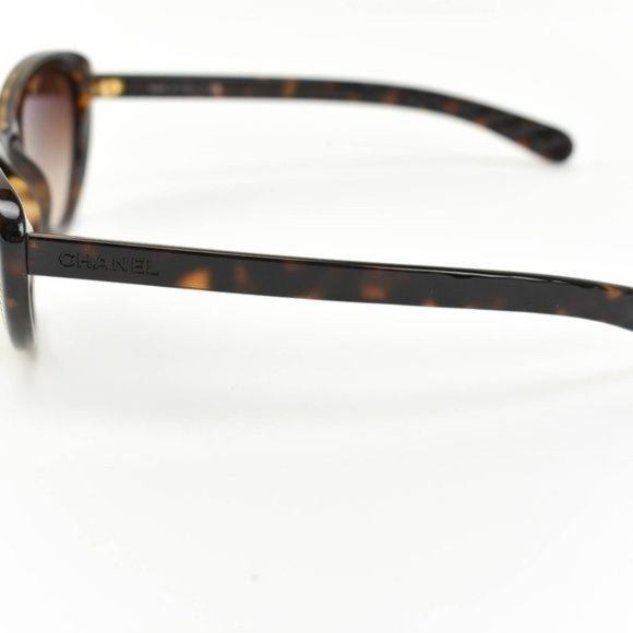 CHANEL Cat Eye: Tortoise Brown Logo Sunglasses bp main image 7